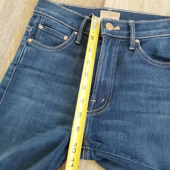 Mother Women's The Insider Crop Step Fray Cutoff Shorts High Waist High Rise EUC - Picture 4 of 13